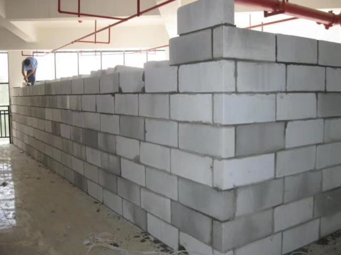 兴隆蒸压加气混凝土砌块承重墙静力和抗震性能的研究